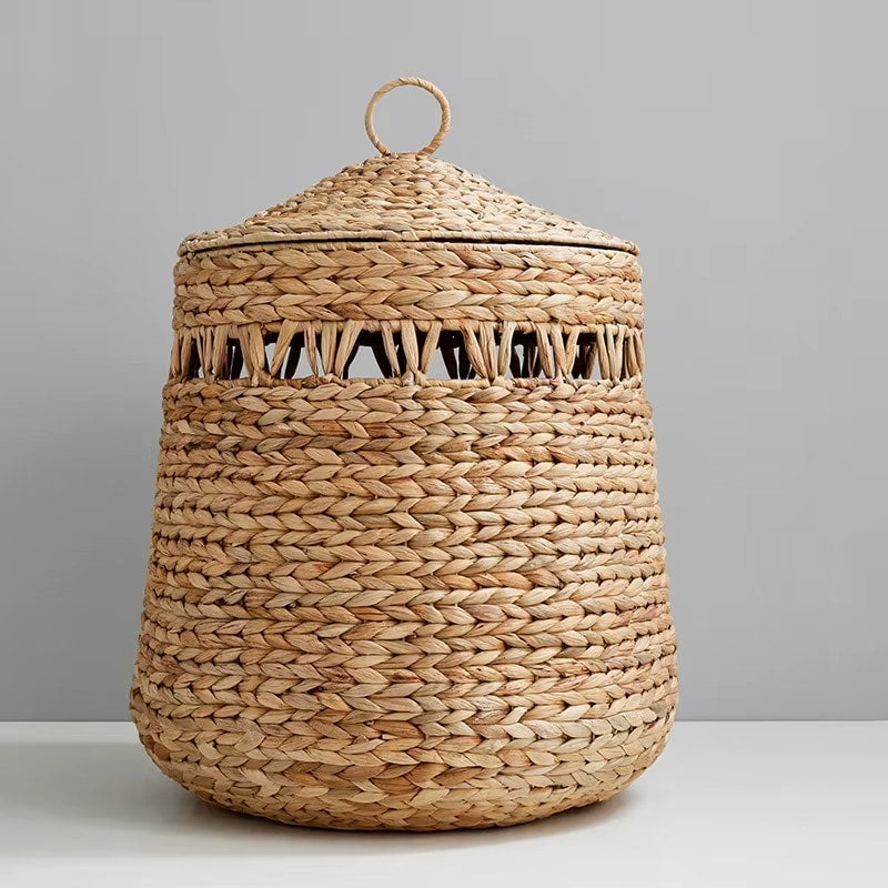 Minimalist Nordic laundry basket in hand-braided natural rattan