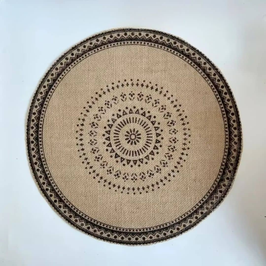 Round boho woven placemat in black – another view