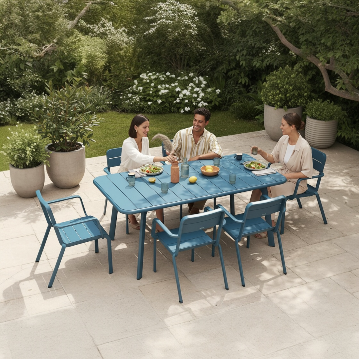 Joy 6-person aluminum outdoor dining set in beige – shown outdoors (4)