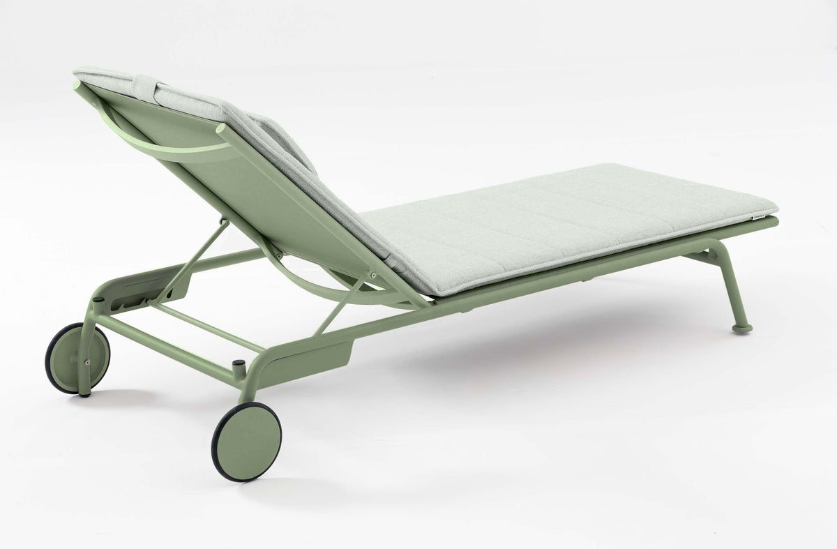 Sunny green aluminum and textilene chaise lounges, set of 2