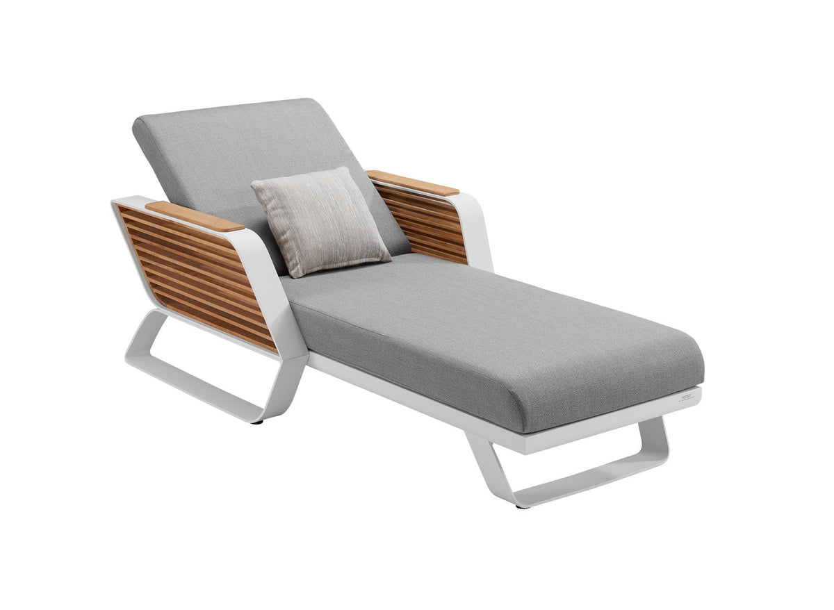 Aily aluminum and teak chaise lounge