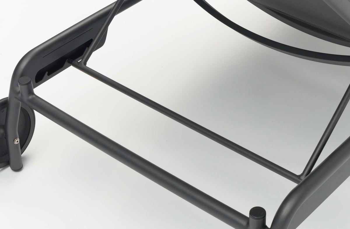 Sunny gray aluminum and textilene chaise lounges, set of 2 – close-up detail