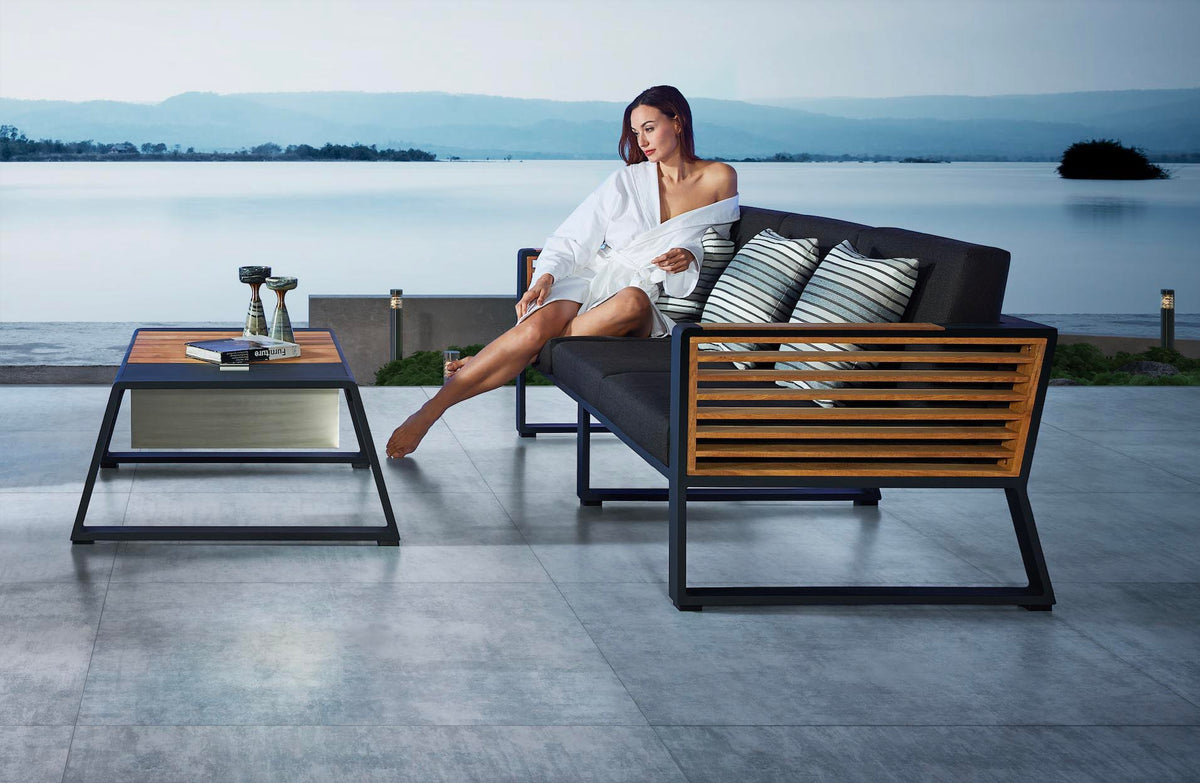 Cofy 3-seat aluminum and teak outdoor sofa – shown outdoors (3)