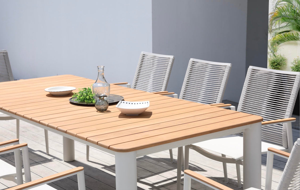 April white aluminum teak-top outdoor dining table – close-up detail