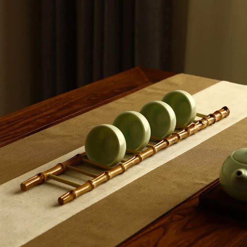Bamboo ladder mug rack displaying cups – shown in a room setting (2)